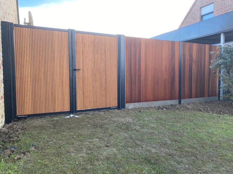 Portail et clôture Pluteo